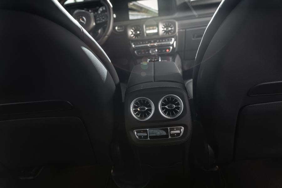Детали интерьера Mercedes-AMG G63 by Schawe Car Design (W463) 2019 года  (фото 22 из 31)